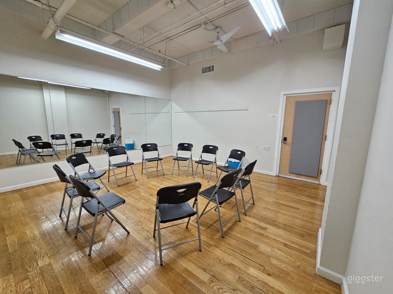  Cre8ive 3-2: Flexible Chelsea Space 