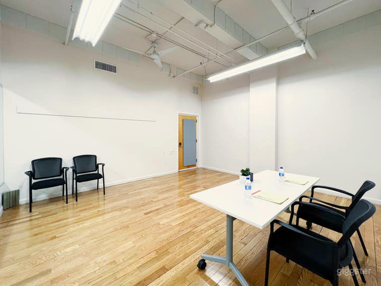  Cre8ive 3-2: Flexible Chelsea Space 