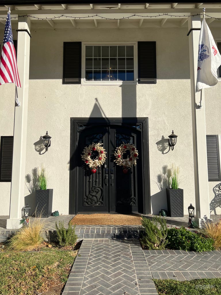  White House with gorgeous iron doors 