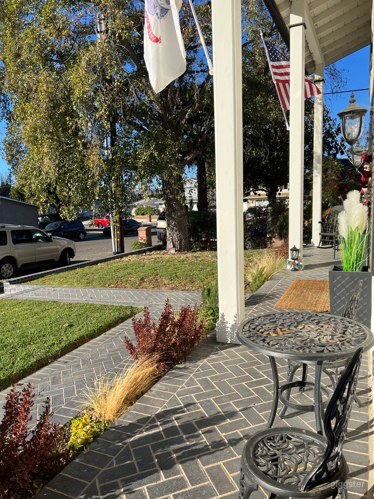  White House with gorgeous iron doors 