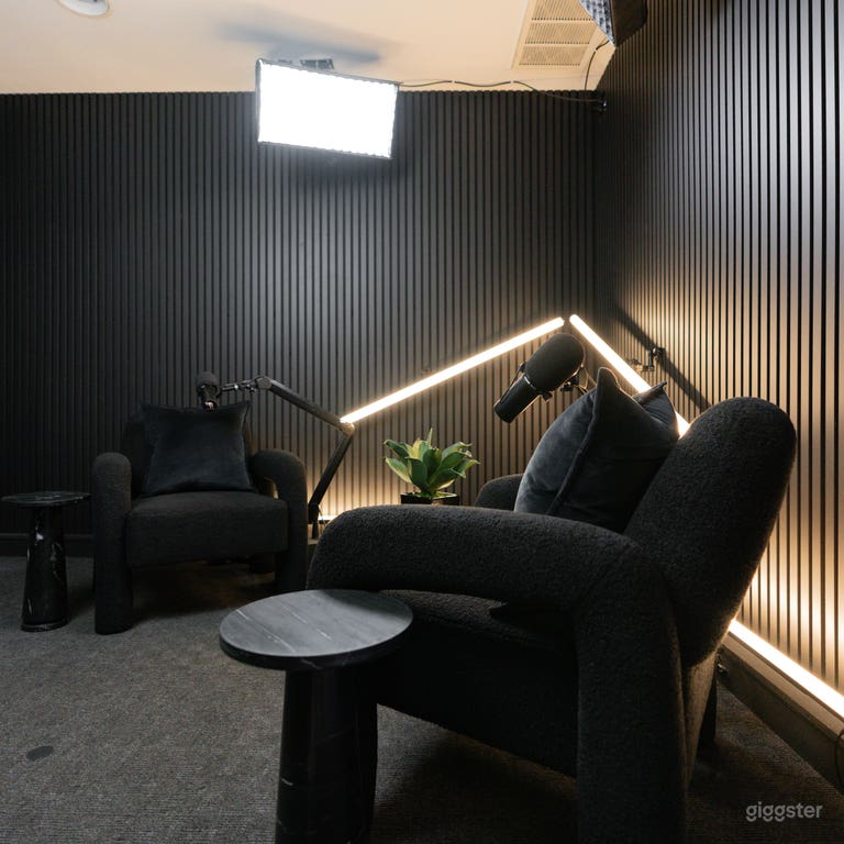  Podcast Studio – Record & Get Edited File 