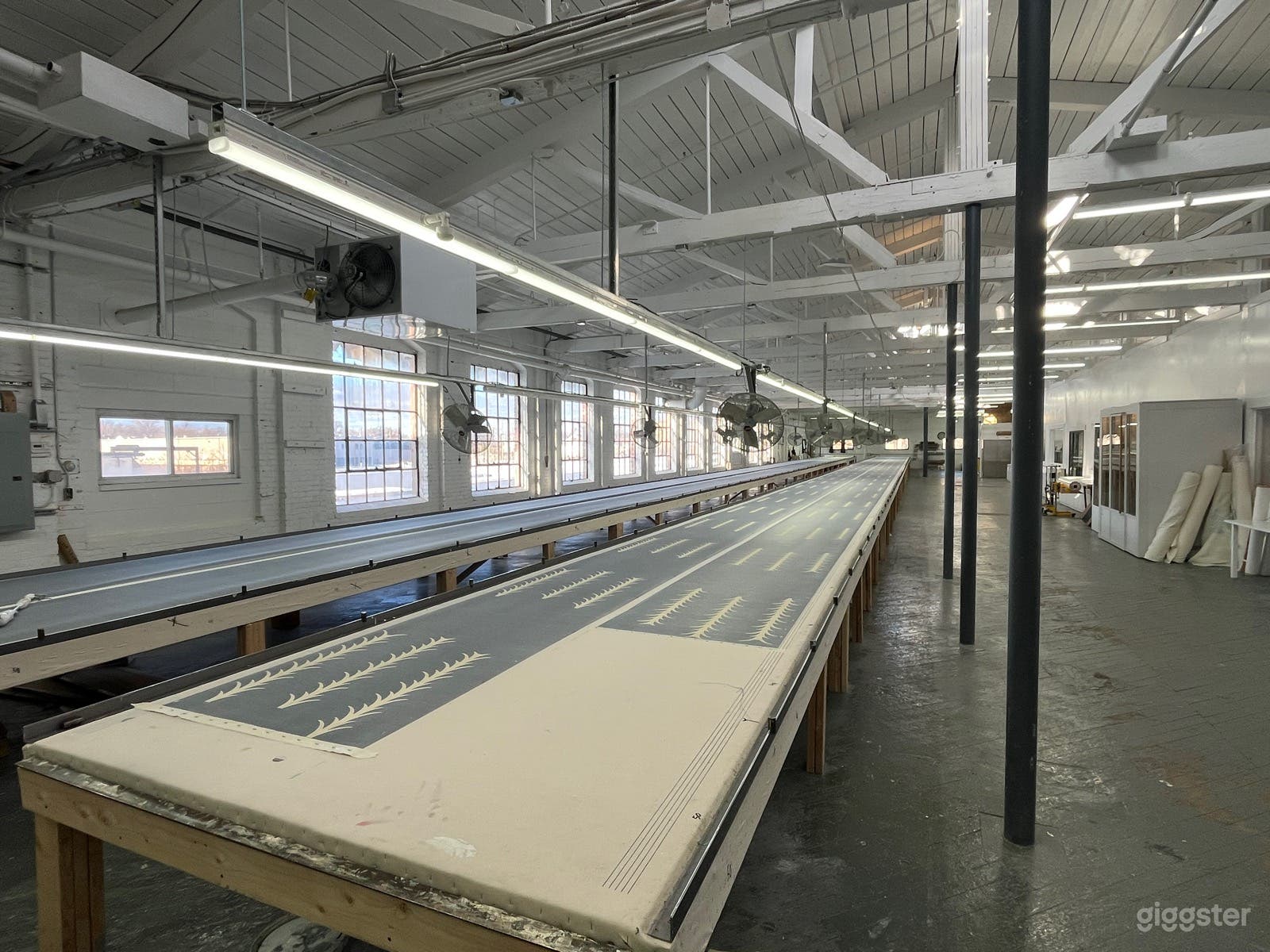 Large Industrial Printing Factory Photo 4