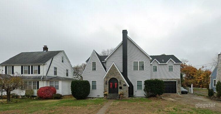  Modern Single Family Home 