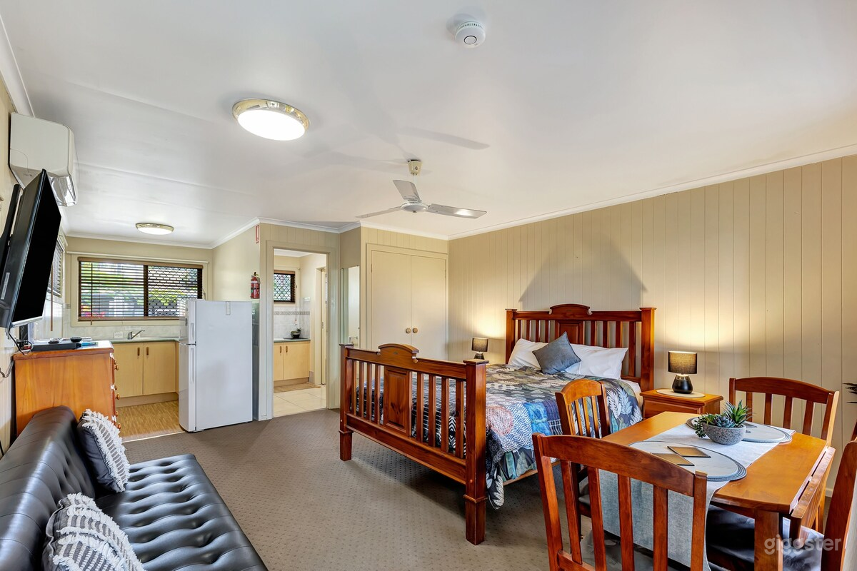 Economy Queen Villa Photo 1