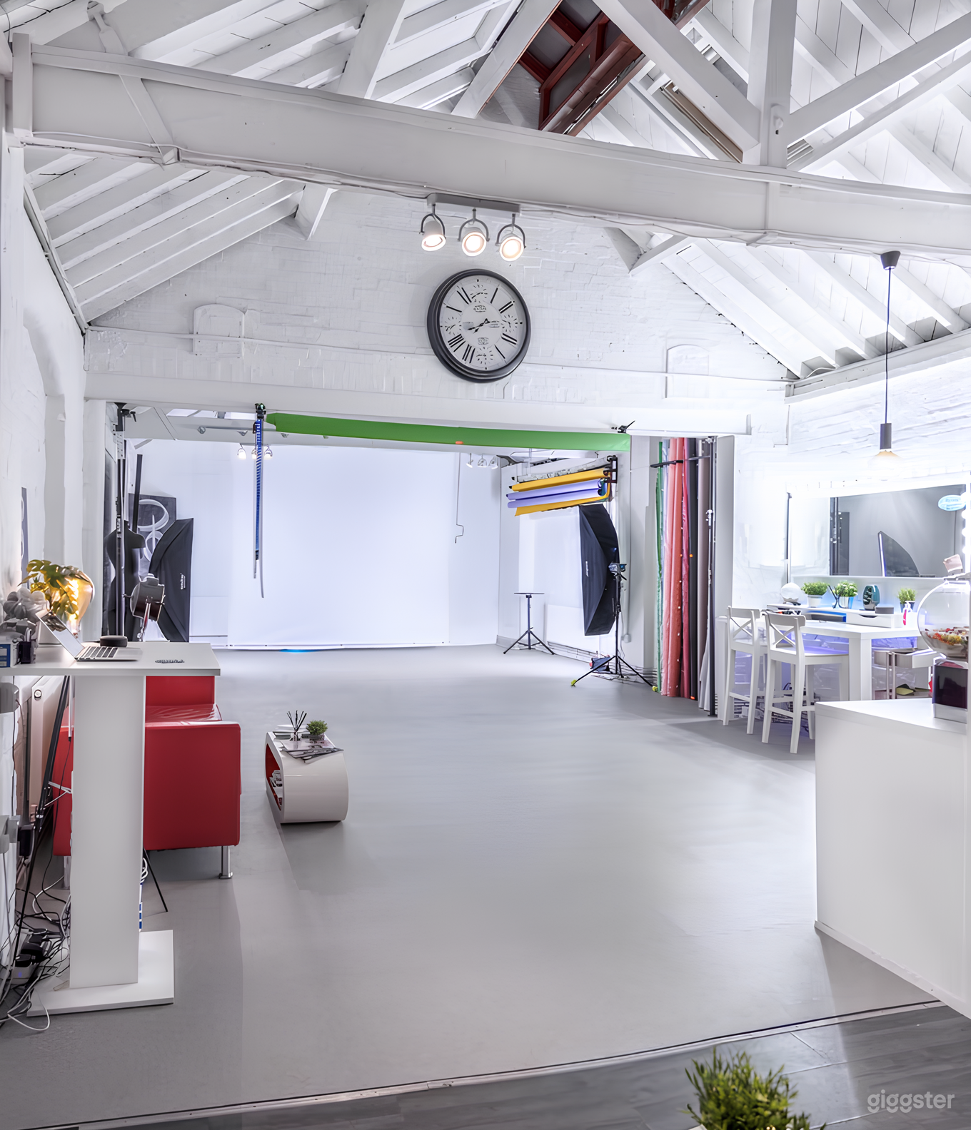 Photo &amp; Video Studio in Barnet, North London Photo 1