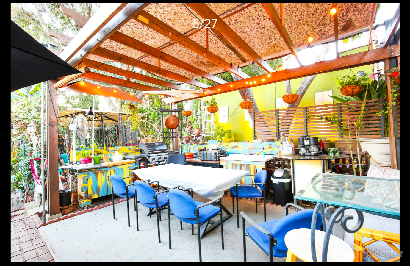 Fully Equipped Outdoor Kitchen or Curtained Off Green Room 