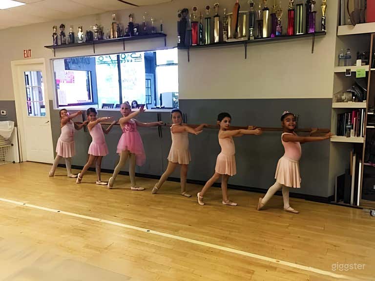  Shining Dance Studio Space Open for All Types of Events  