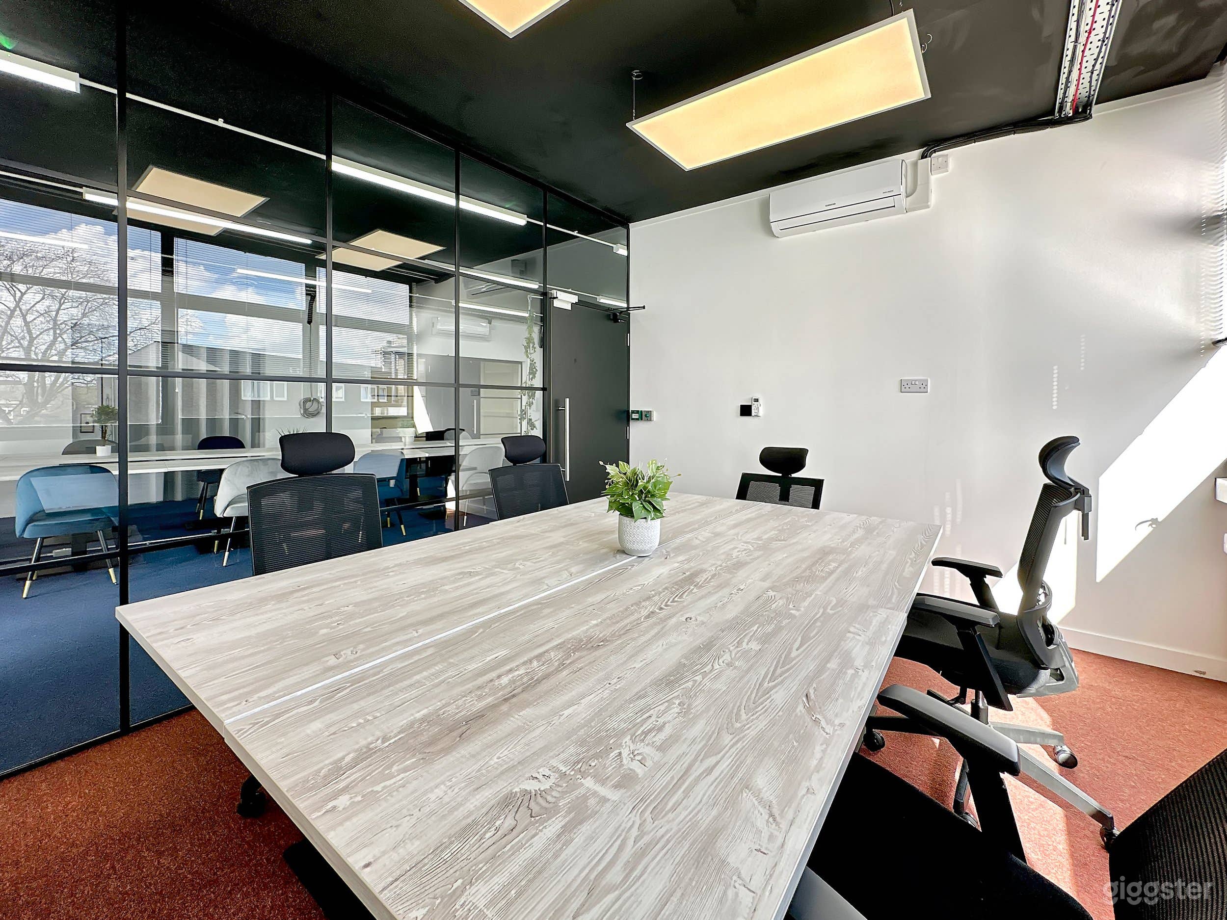 Private Office Photo 2