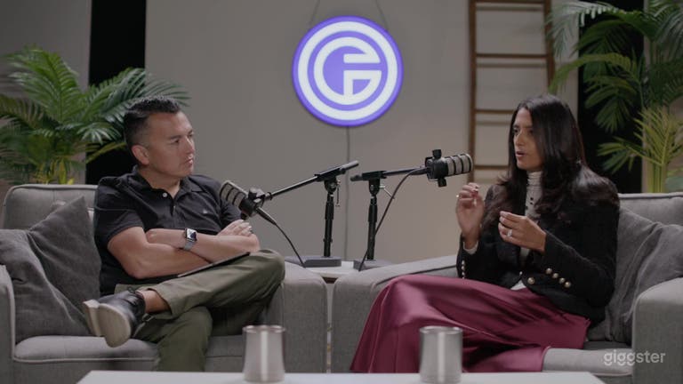  Photo / Video Production Studio - Content Creation 