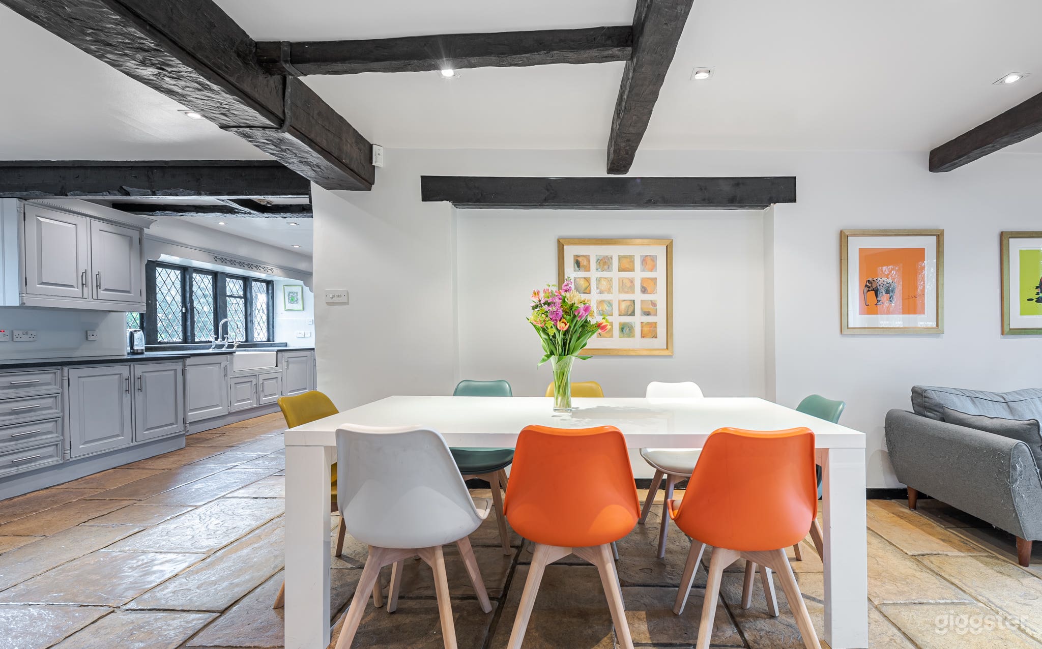 Large Period House With Garden And Swimming Pool Photo 1