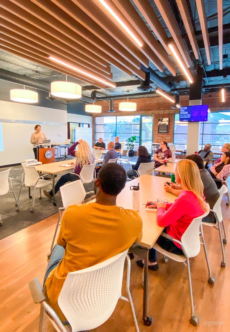  Perimeter83 Vibrant Event Space   