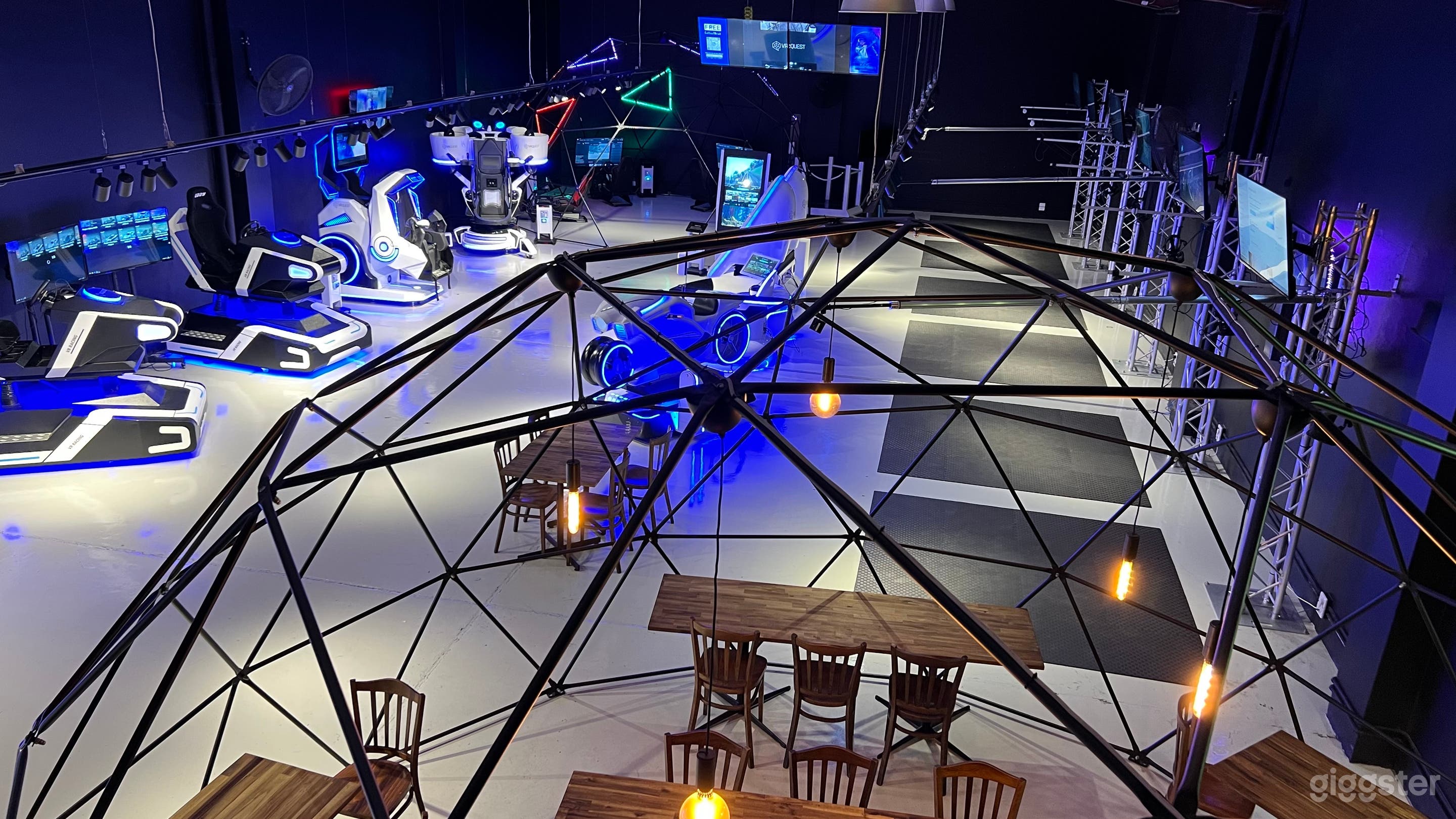 Virtual Reality Arcade Photo 1