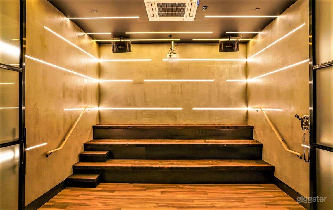 Karaoke VIP Room Photo 1