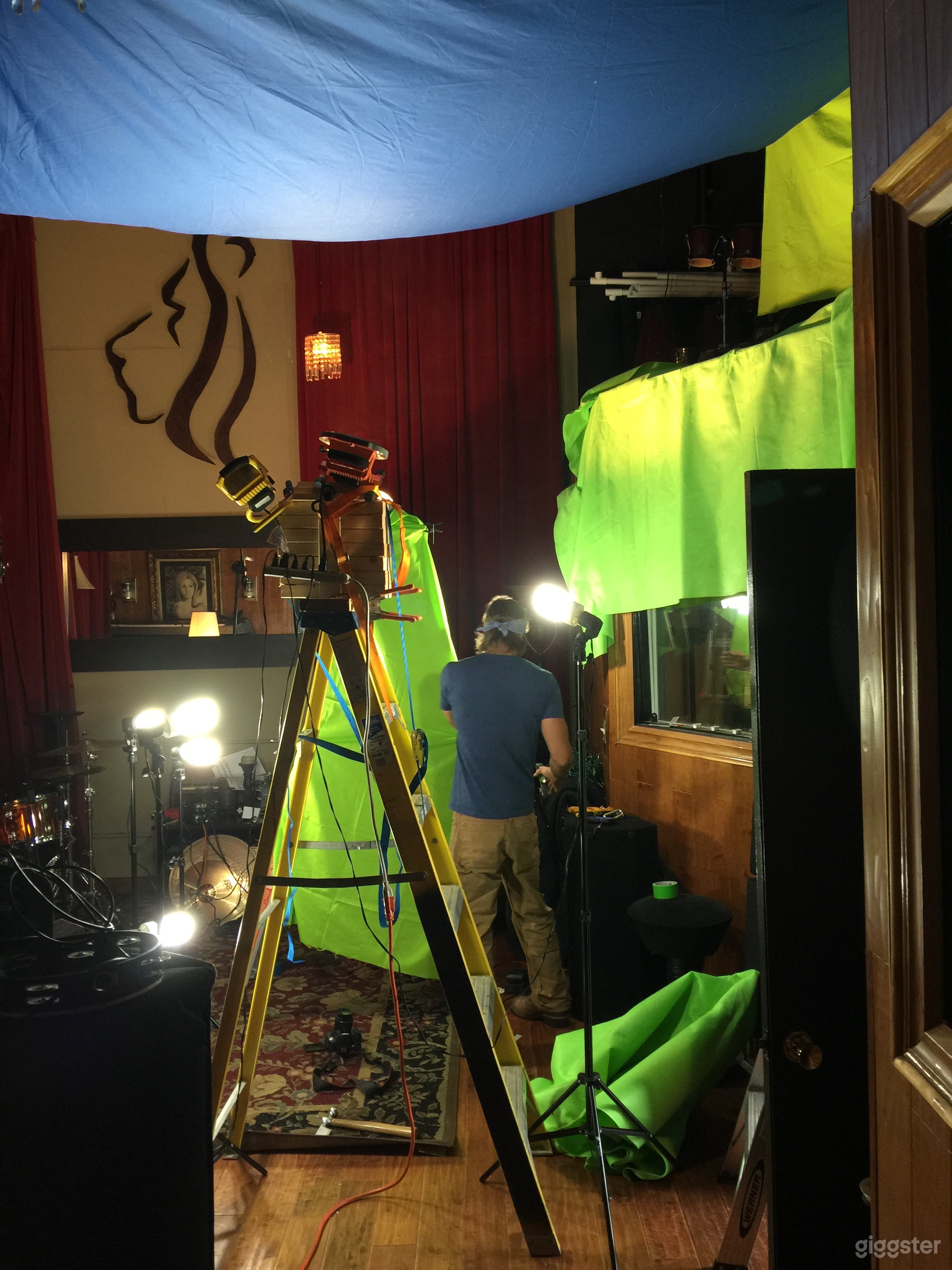 Podcast &amp; VO Studio w/ Pro Lighting + Engineer in OC Photo 3