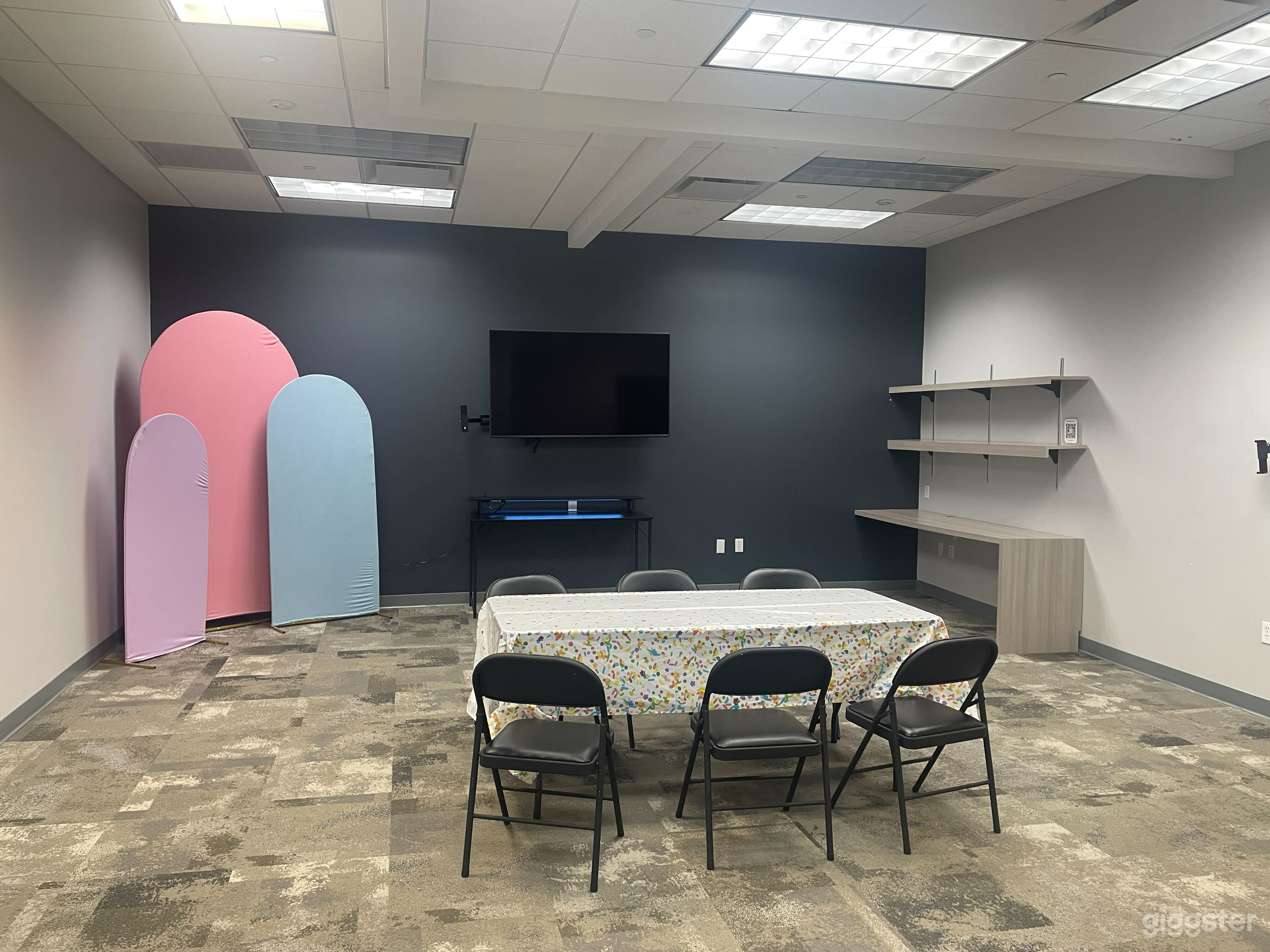 Party Room with Decor options