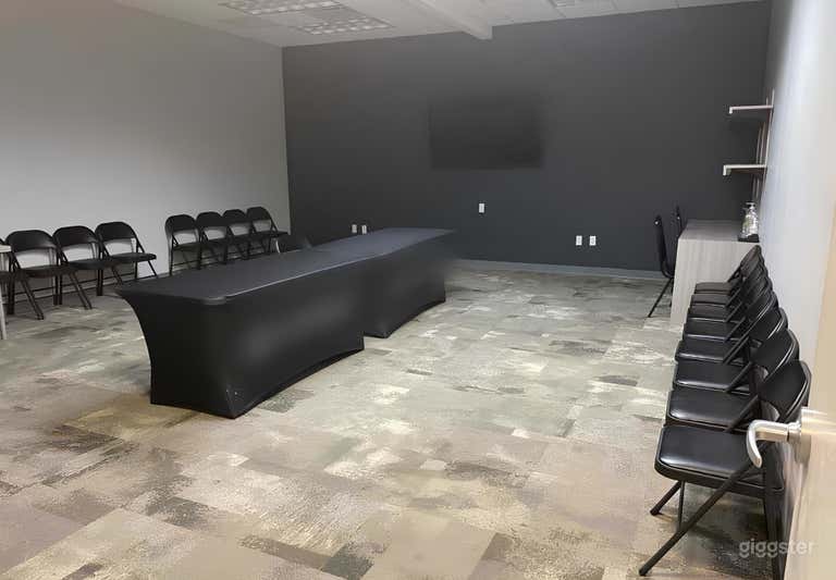  Modern & Futuristic Party Room in SF 