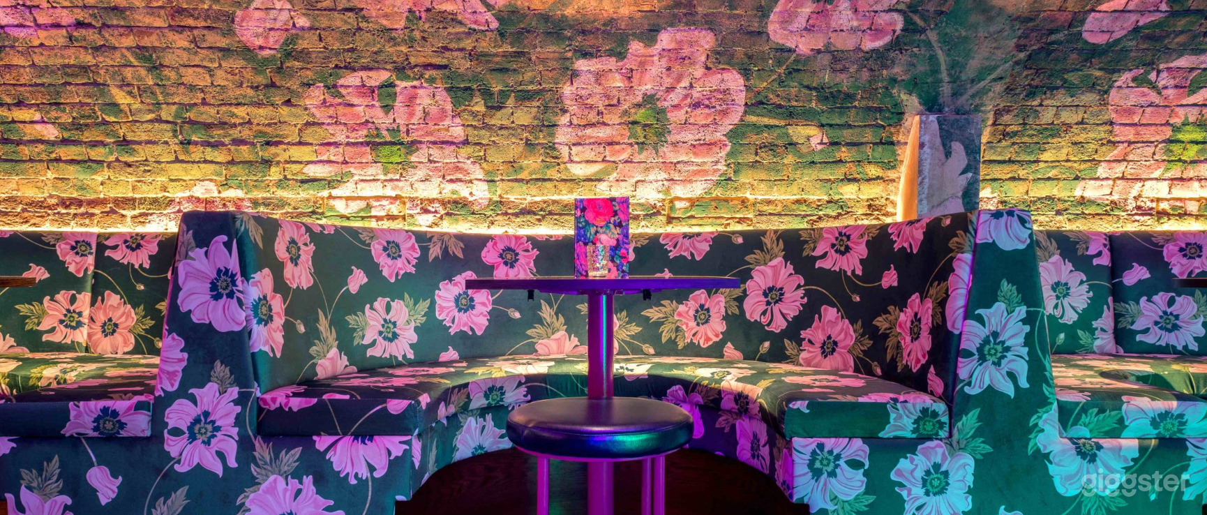 Coolest Bar in Covent Garden With Crazy Interiors! Photo 4