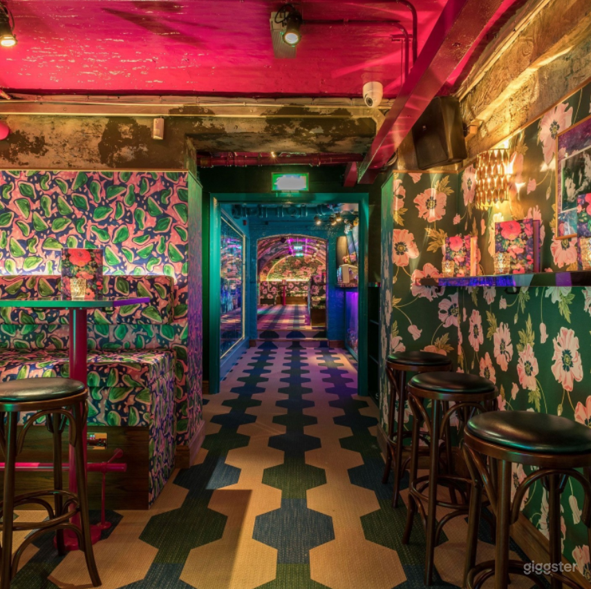 Coolest Bar in Covent Garden With Crazy Interiors! Photo 3