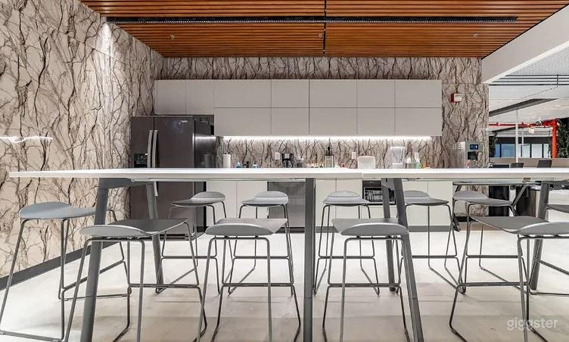 Picturesque Event and Office rooms (BUYOUT) in NYC Photo 4