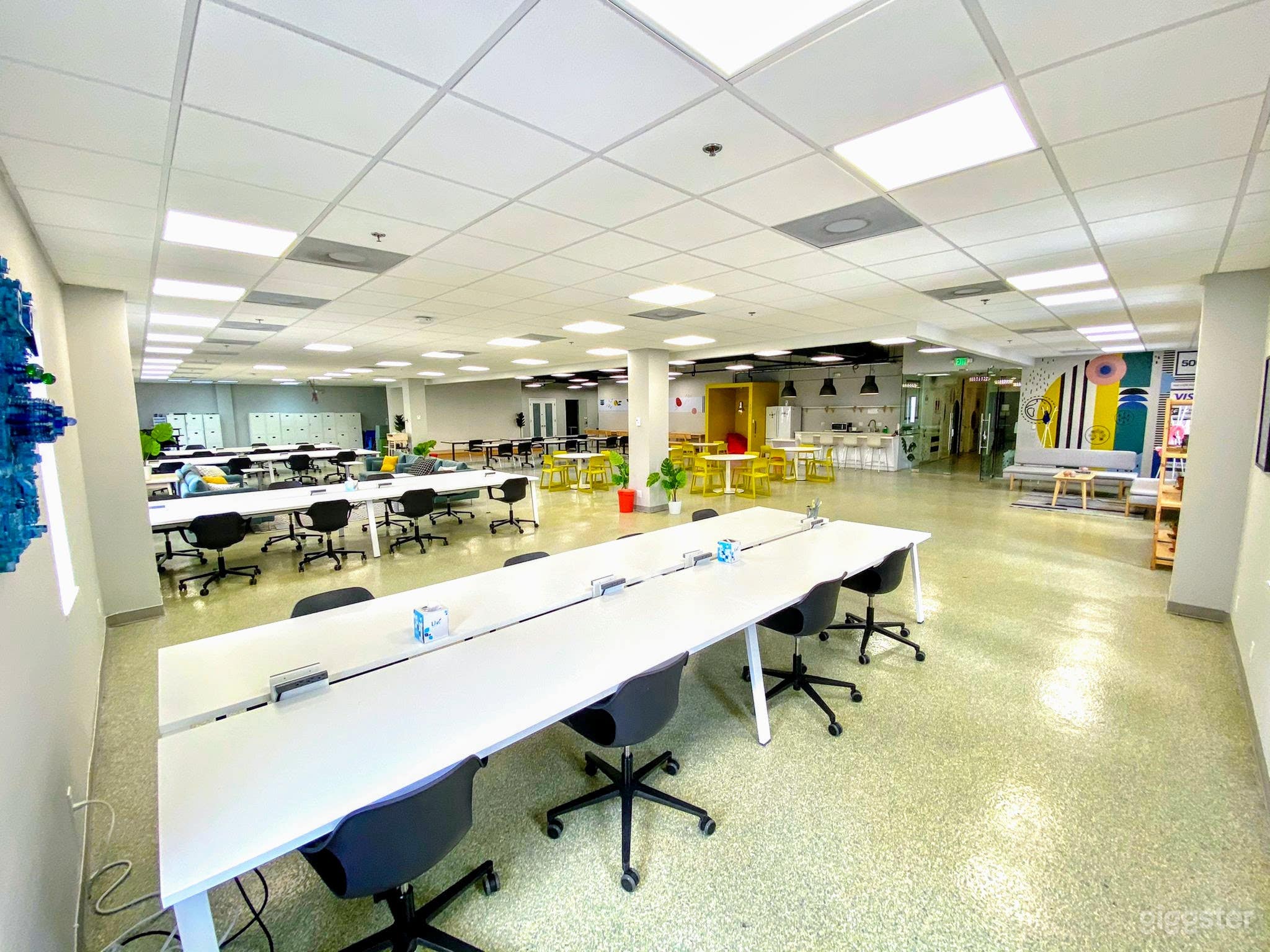 Workshop tables and chairs for 32 guests.