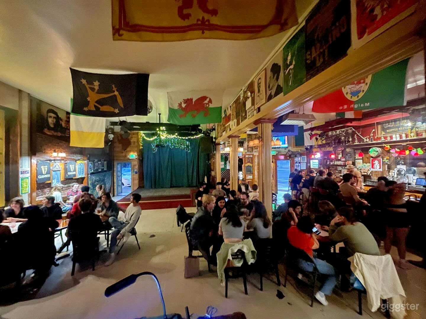 Retro Musical Venue with Stage &amp; Bar Photo 2