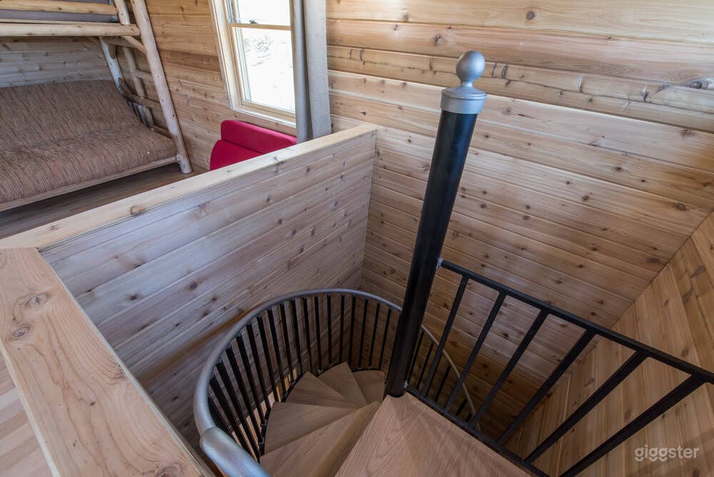 Spacious Cabin 3 with Great View of Valley Photo 3