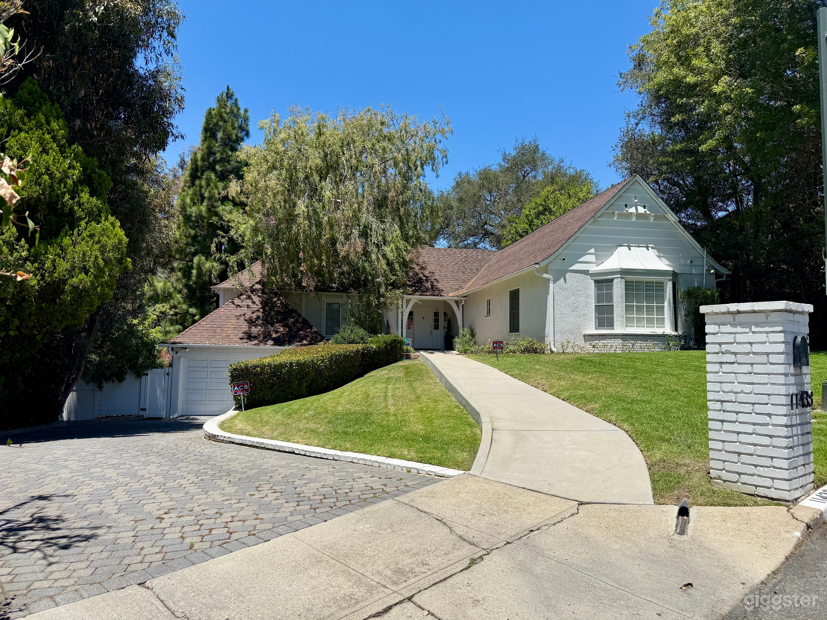Classic Lower Bel Air Traditional Home Photo 3