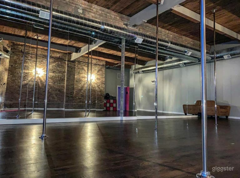  Dark Room Studio for Events, Fitness, Parties  