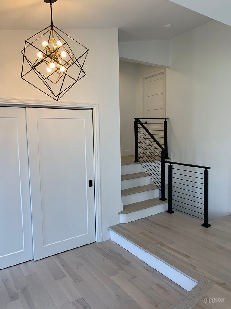  Newly Renovated Mid Century Modern Split Level 