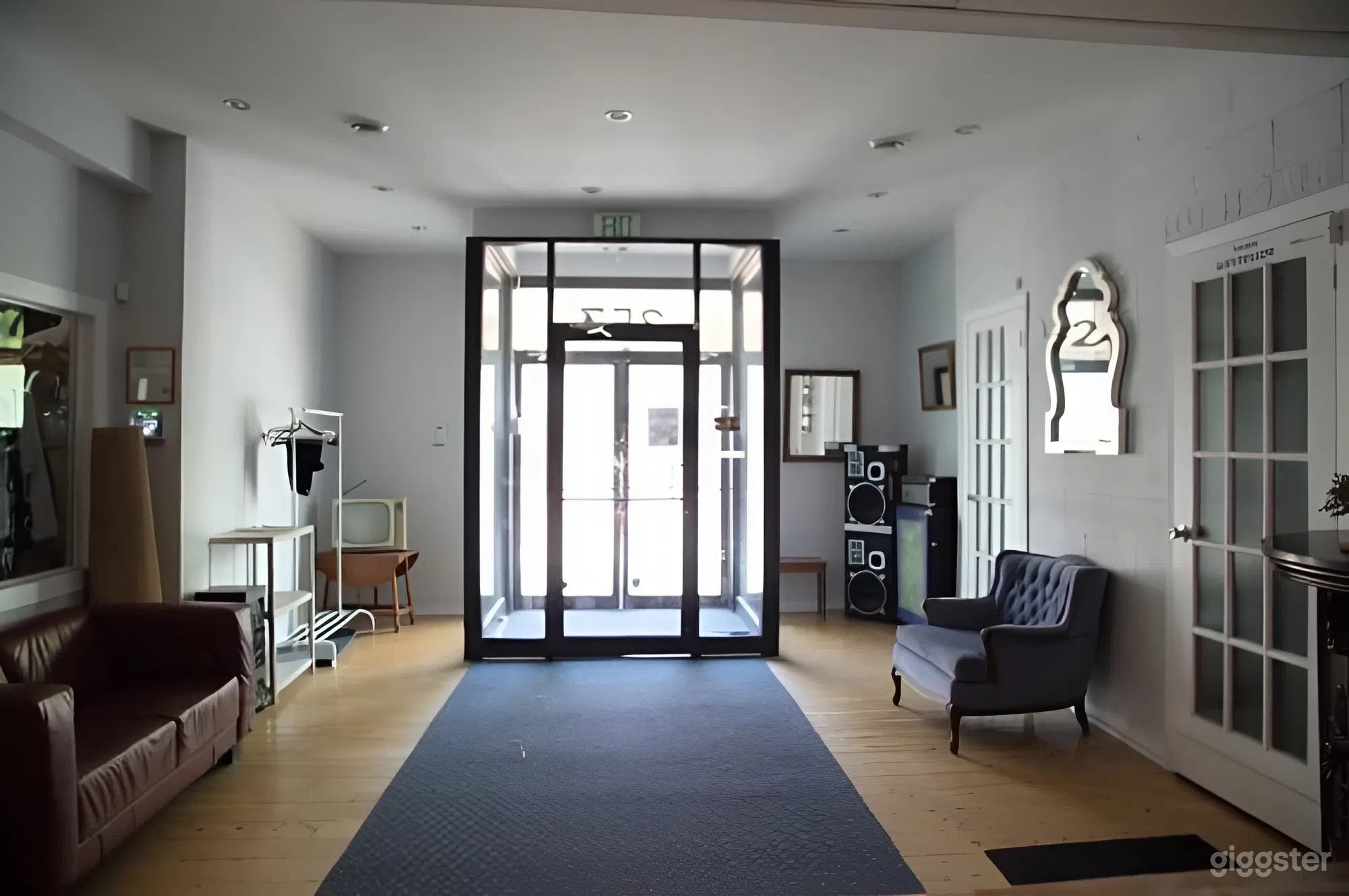 The Liminal Hall – Airy, Intimate Space for Gatherings Photo 1