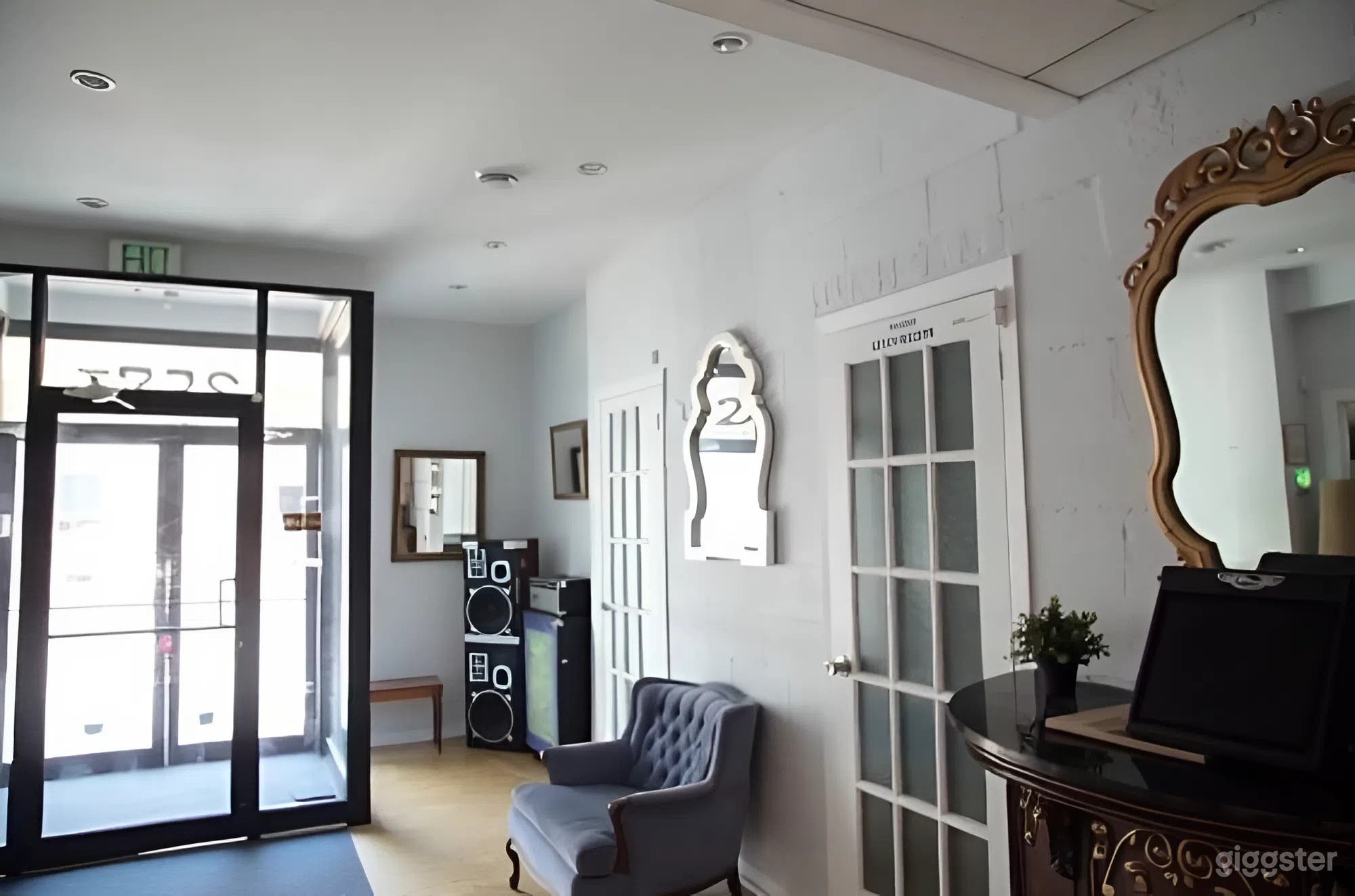 The Liminal Hall – Airy, Intimate Space for Gatherings Photo 3