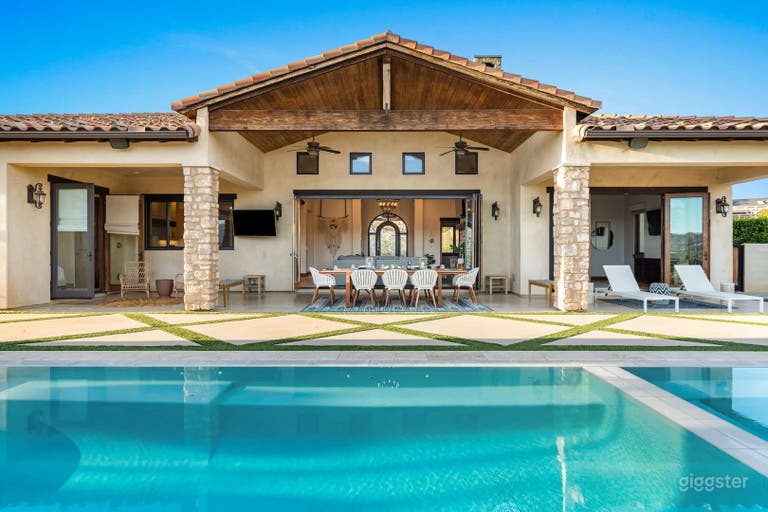  Villa de la Sky Ranch 