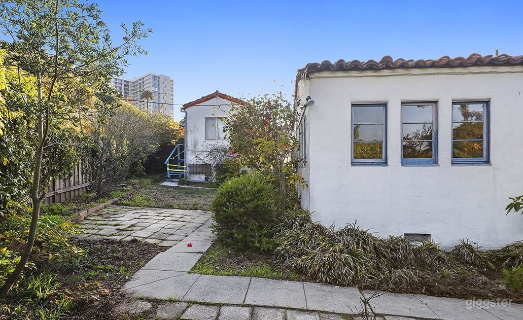 1920 Spanish Style House Photo 3