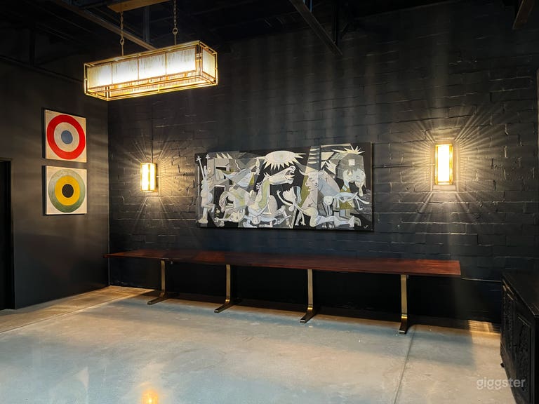  Stunning Art Deco Warehouse & Gallery Space 