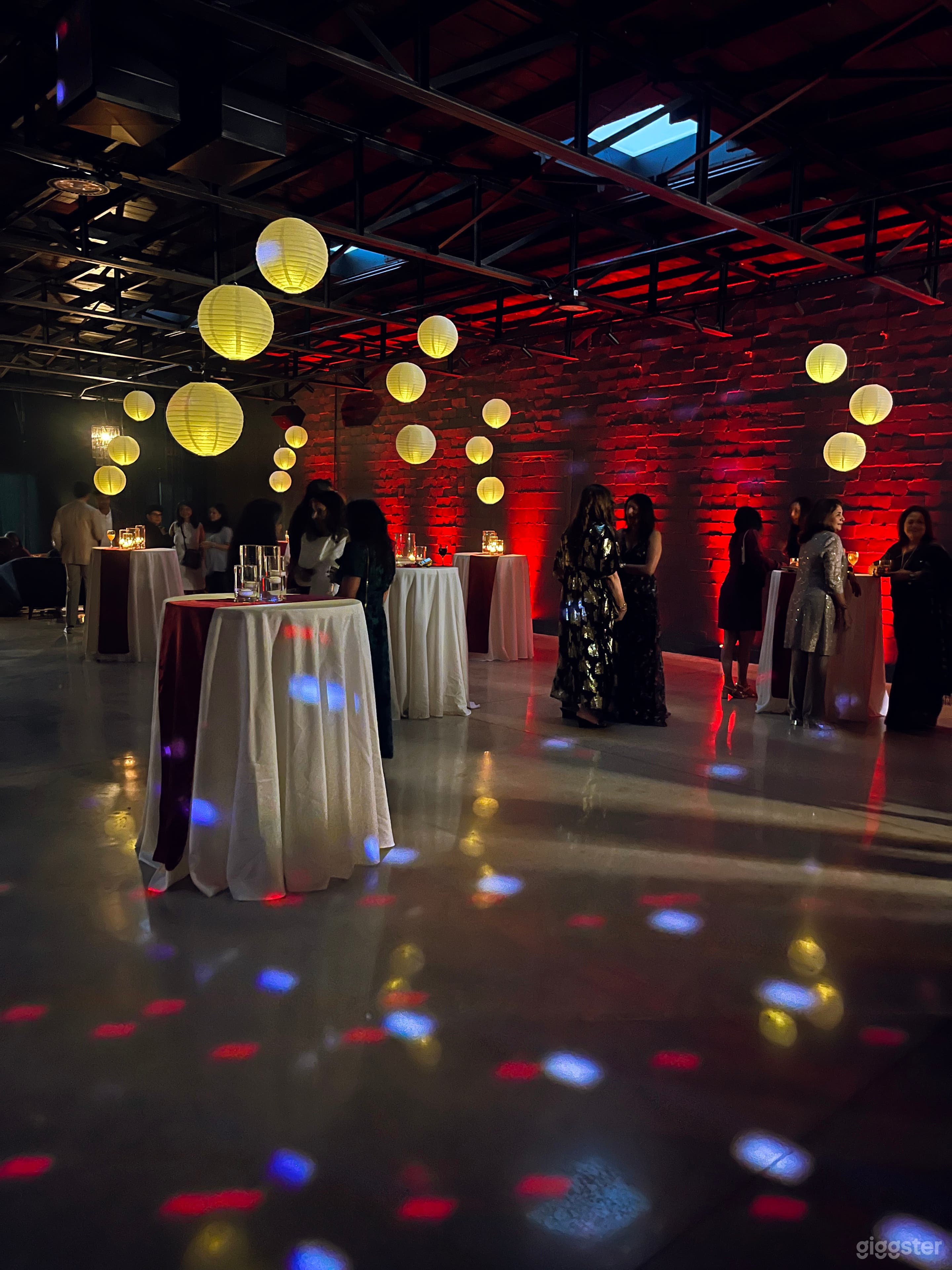 Stunning Art Deco Warehouse & Gallery Space Photo 1