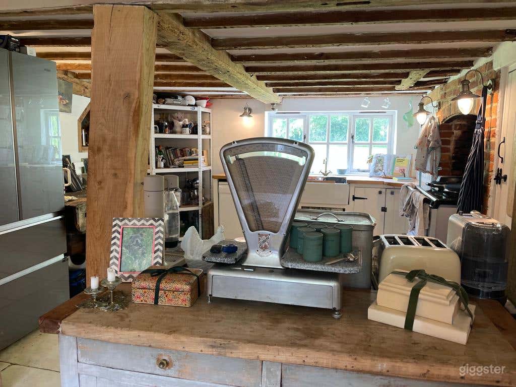 Country Farm Cottage with Stables Photo 4