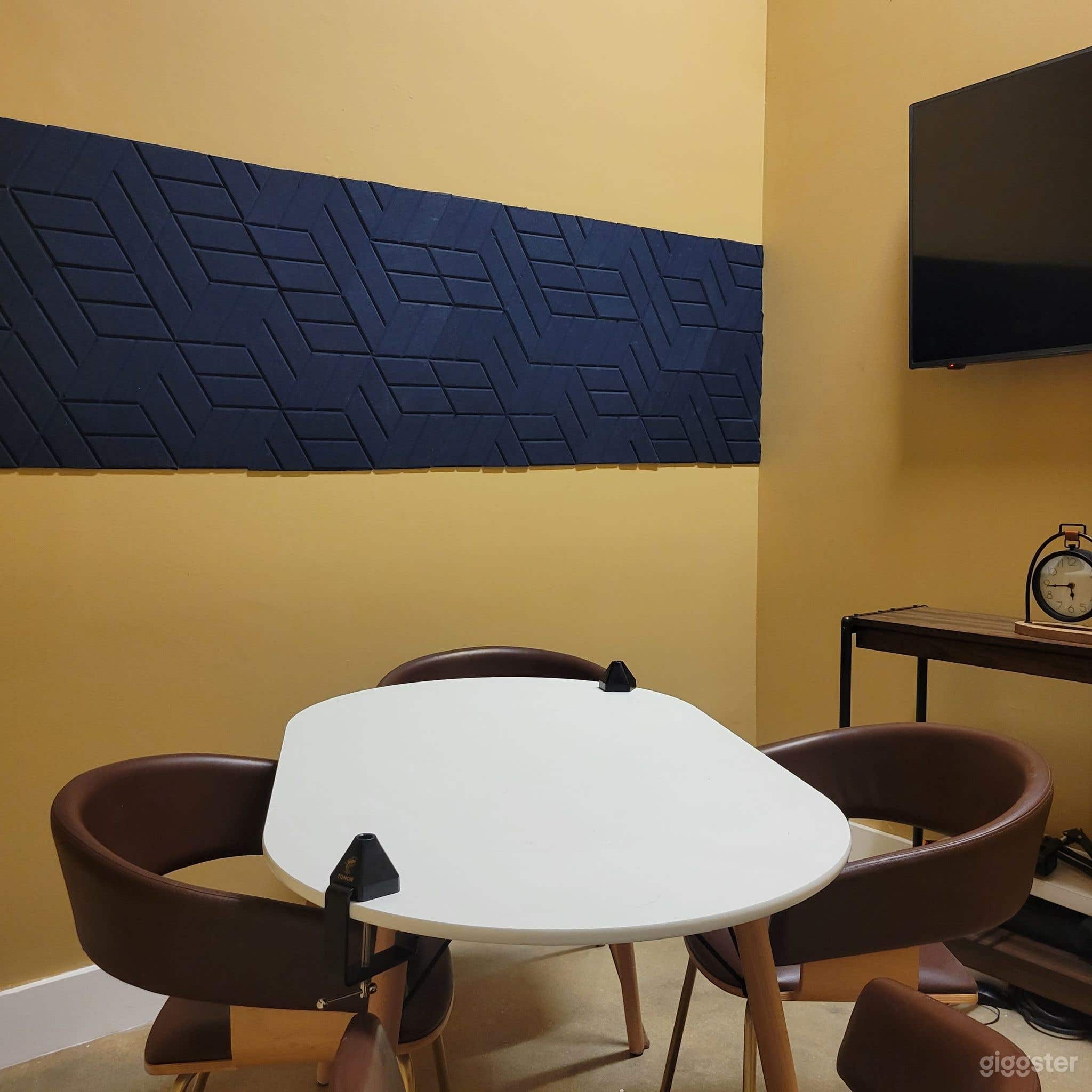 Podcast Studio Photo 2