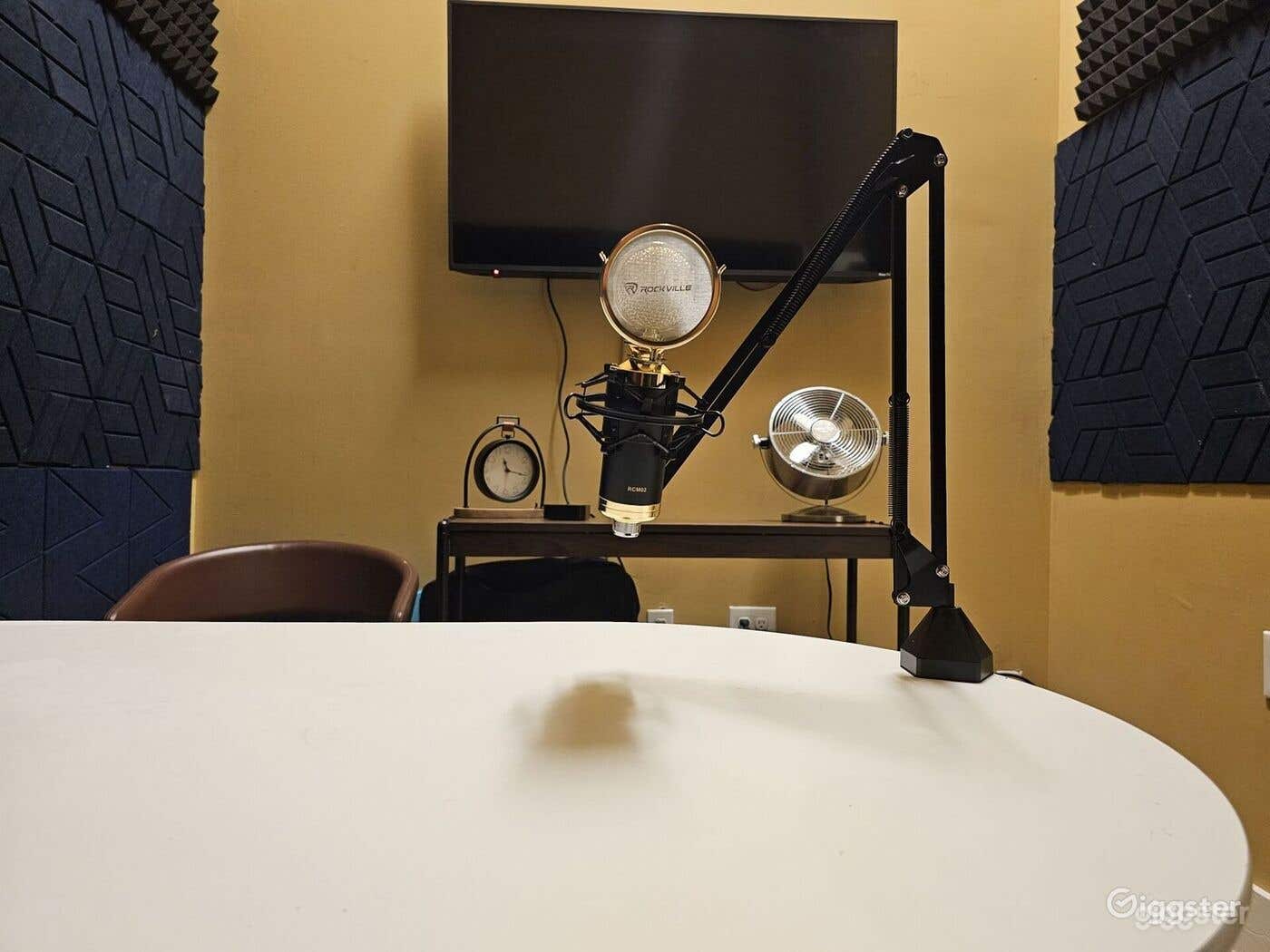 Podcast Studio Photo 3