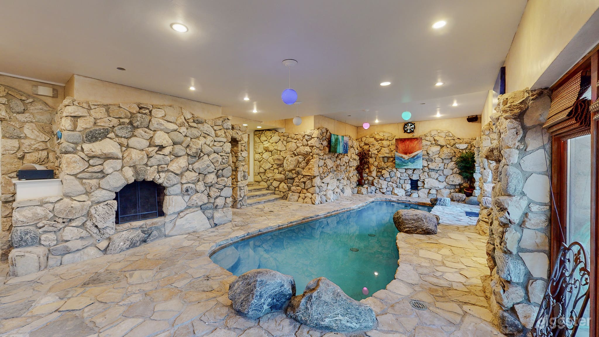 Film-Ready 3-Acre Private Estate | Tuscan Villa Photo 3