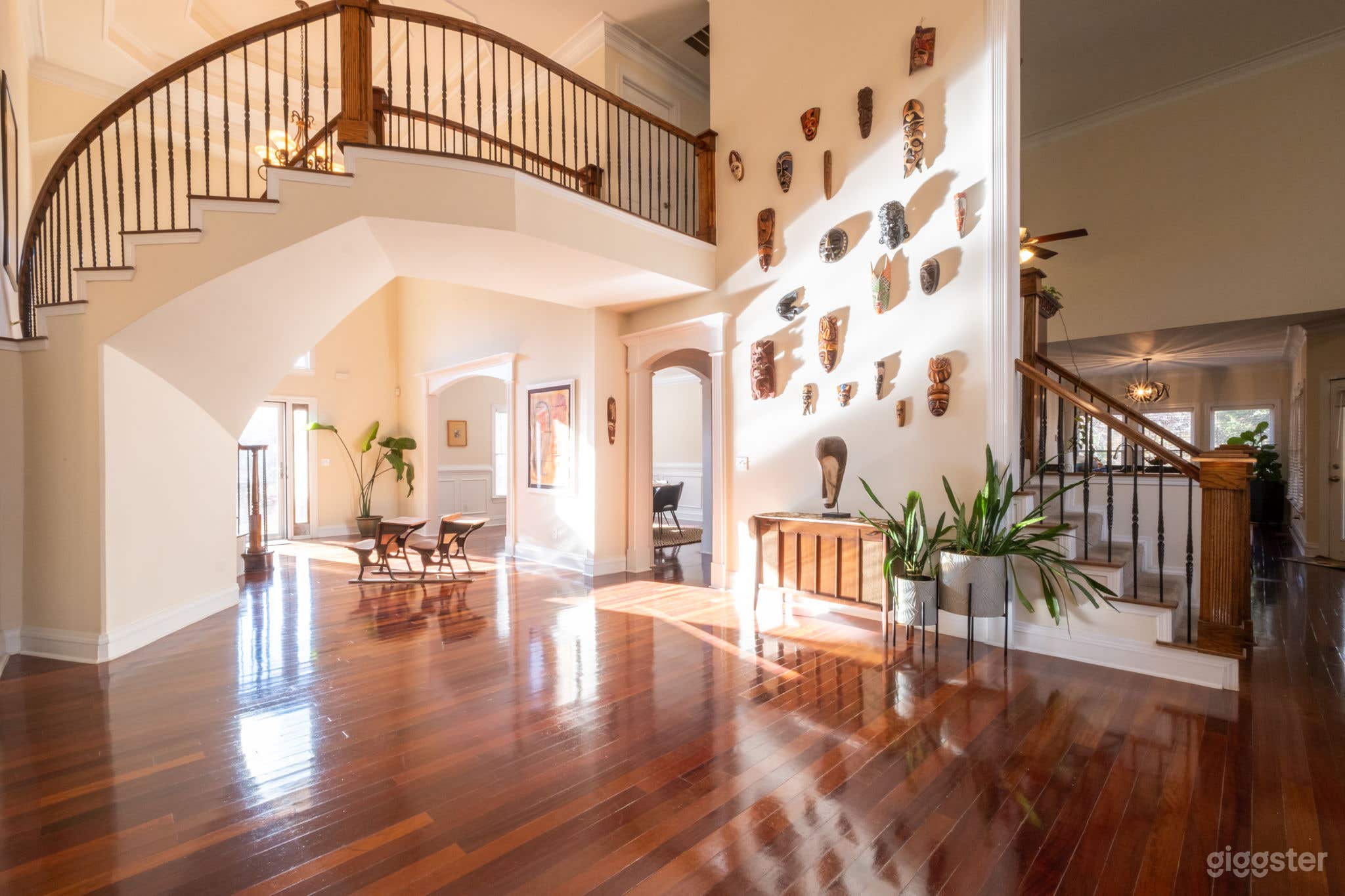 Art Museum Lake House with Soaring Ceilings, Classic Kitchen Photo 4