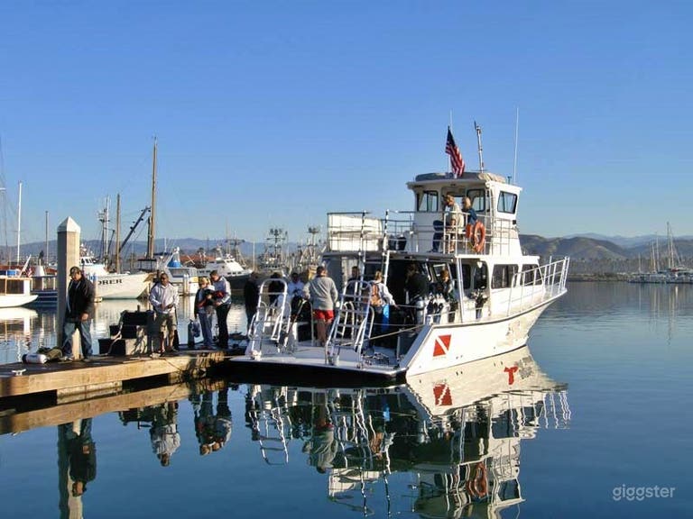  Dynamic Dive Boat for Production 
