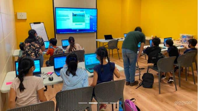 Digital Studio in Singapore Photo 3