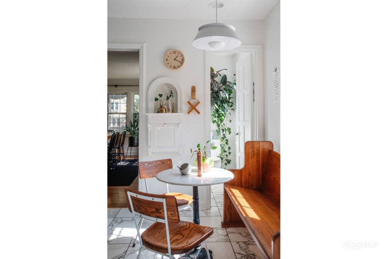  Breakfast Nook in Kitchen 