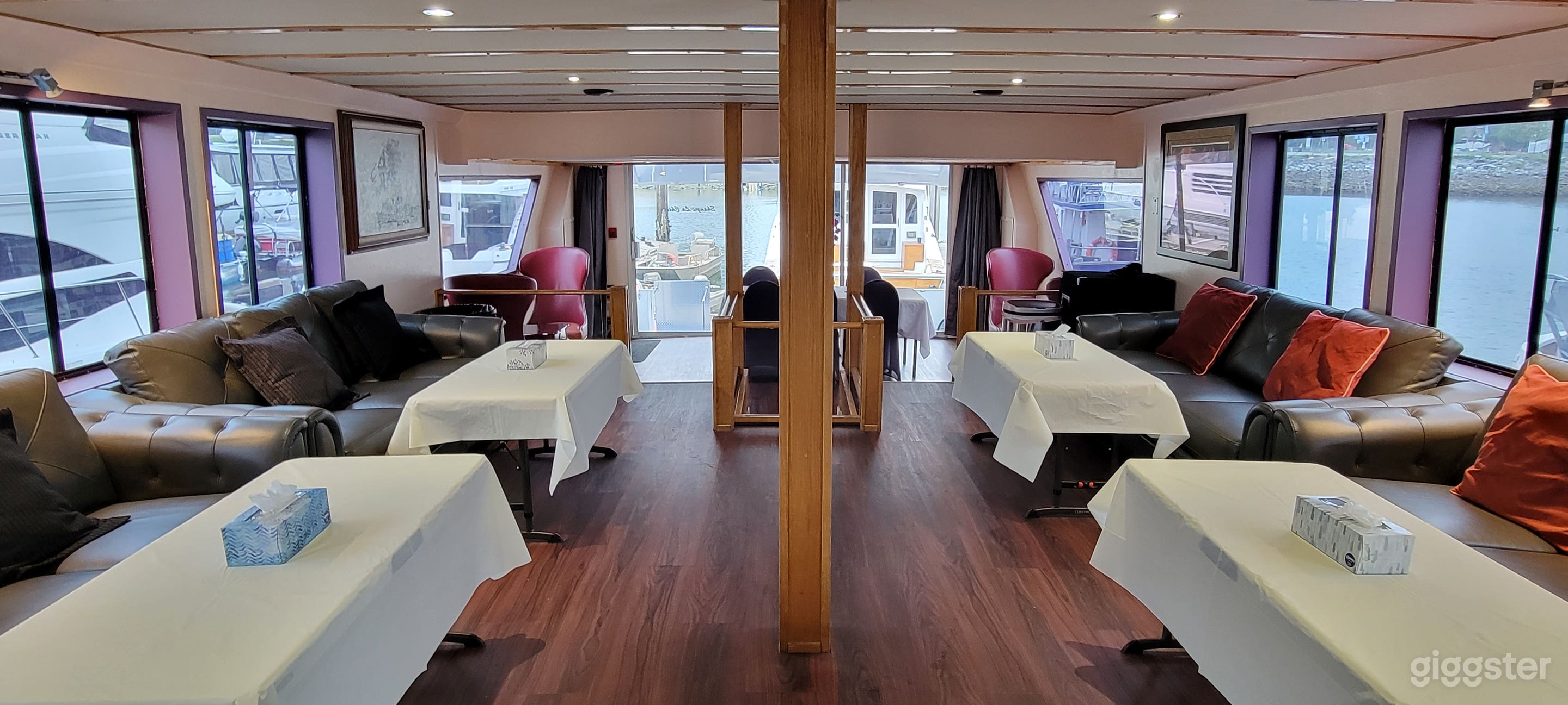 Amazing Party Boat in Vancouver Waterfront Photo 3