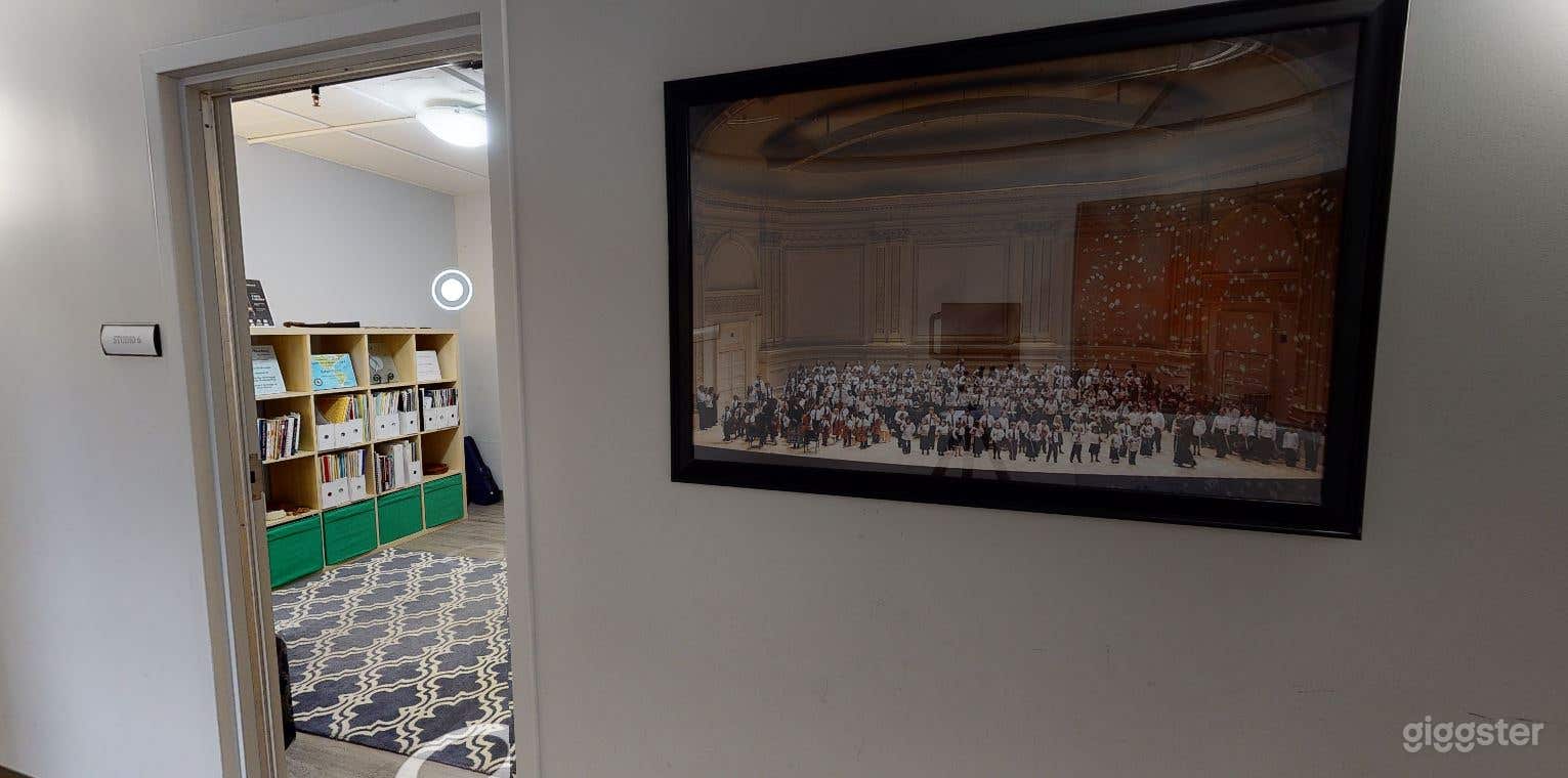 Music Teaching Room 4 Photo 4
