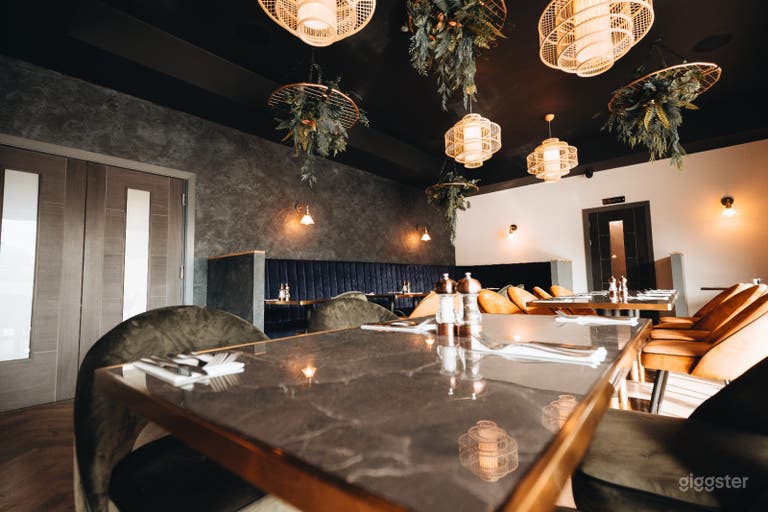  Amazing Indoor Dining Space 