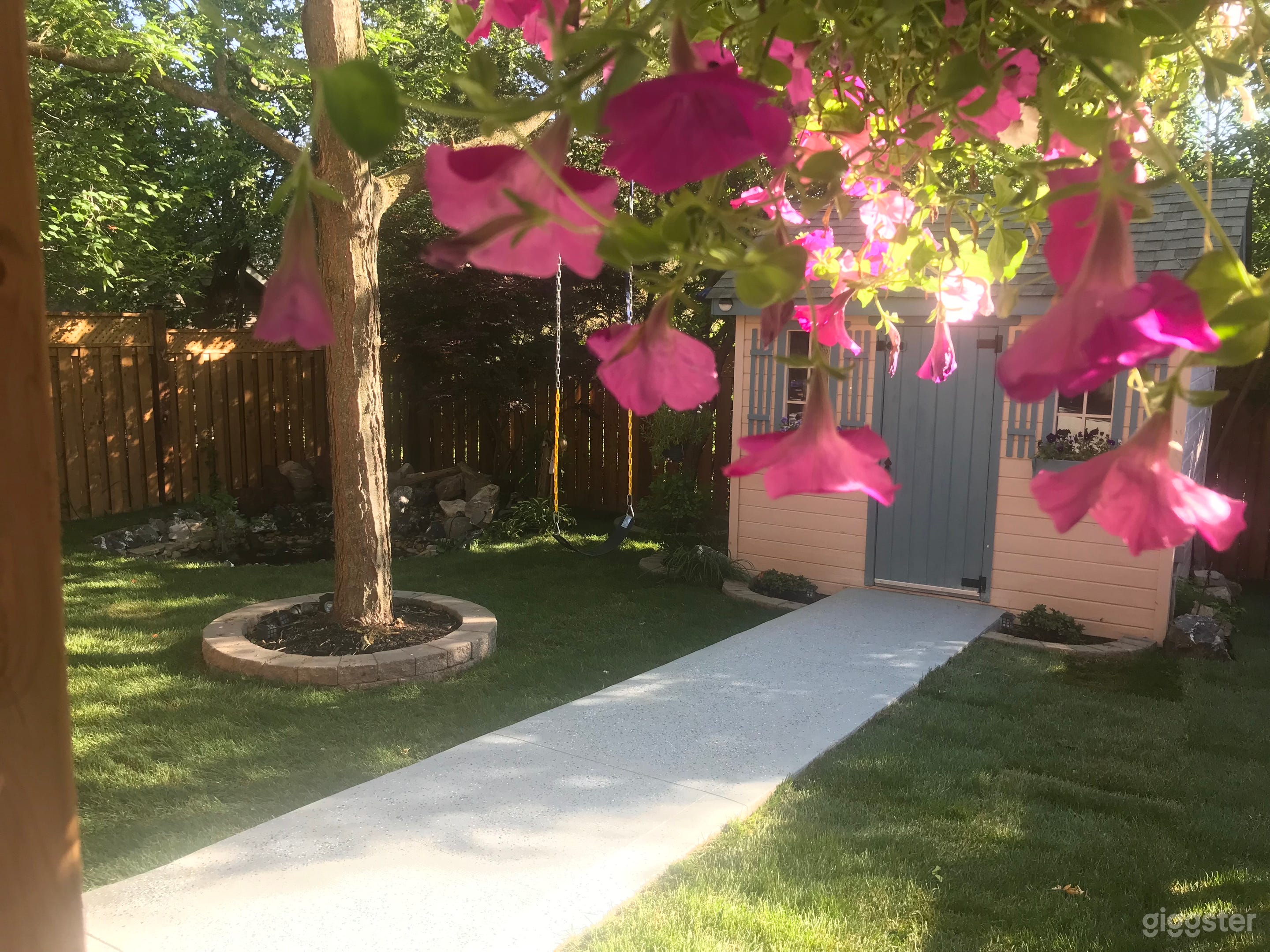 Cozy and peaceful Photo 3