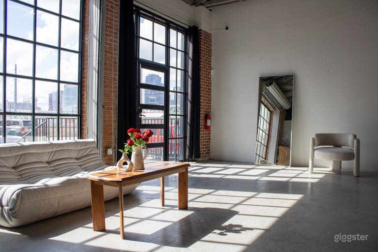  Production Studio with Lighting Equipment in EADO 