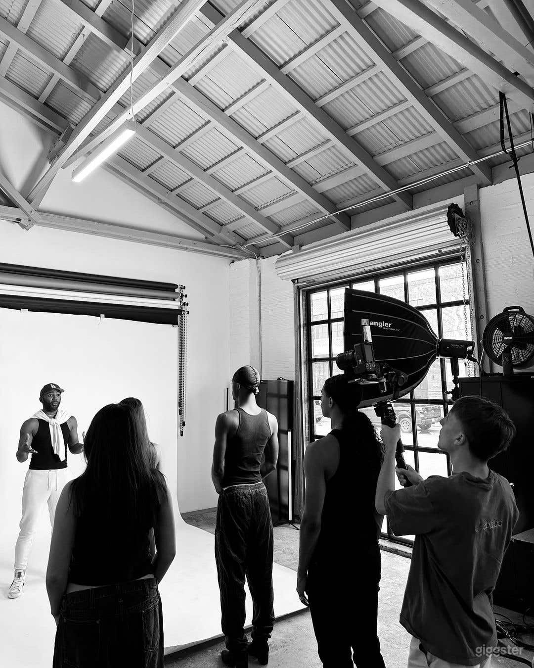 Posing classes at the photo studio