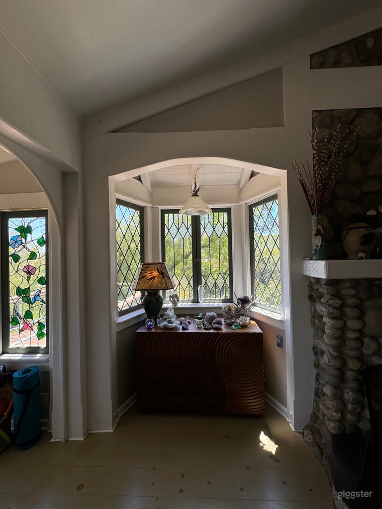  Charming Craftsman style home 